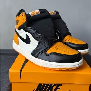 Air Jordan 1 Retro High OG Taxi